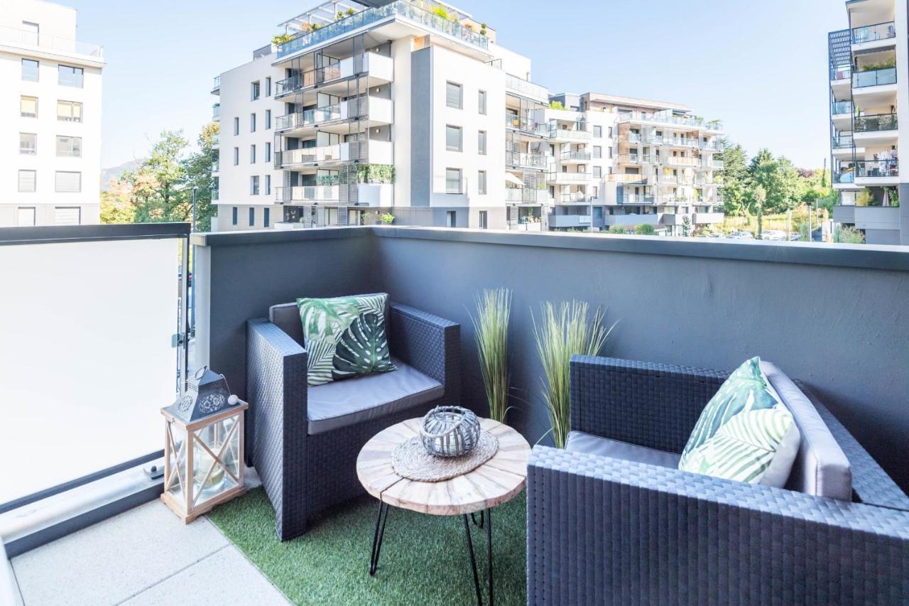 Vire Moulin Furnished Flat Apartment อานซี ภายนอก รูปภาพ