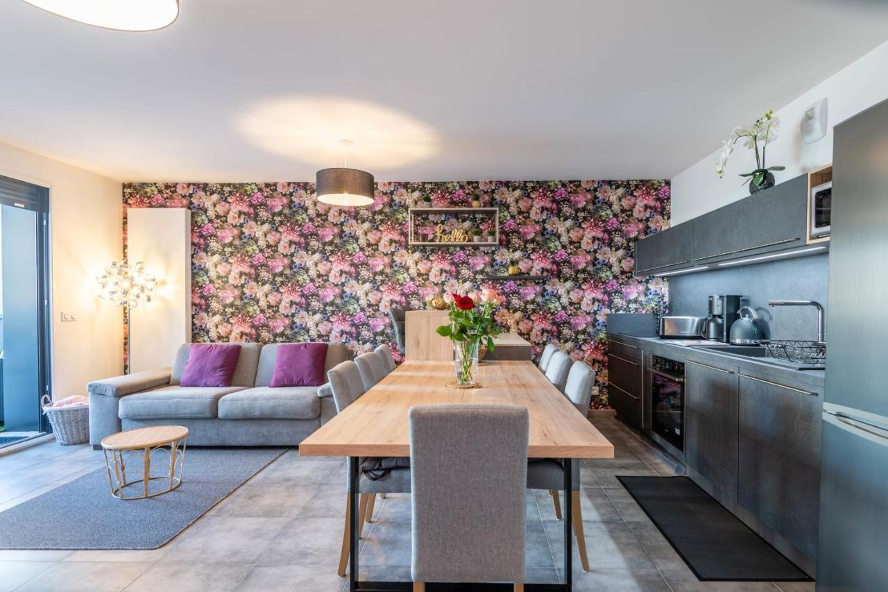 Vire Moulin Furnished Flat Apartment อานซี ภายนอก รูปภาพ