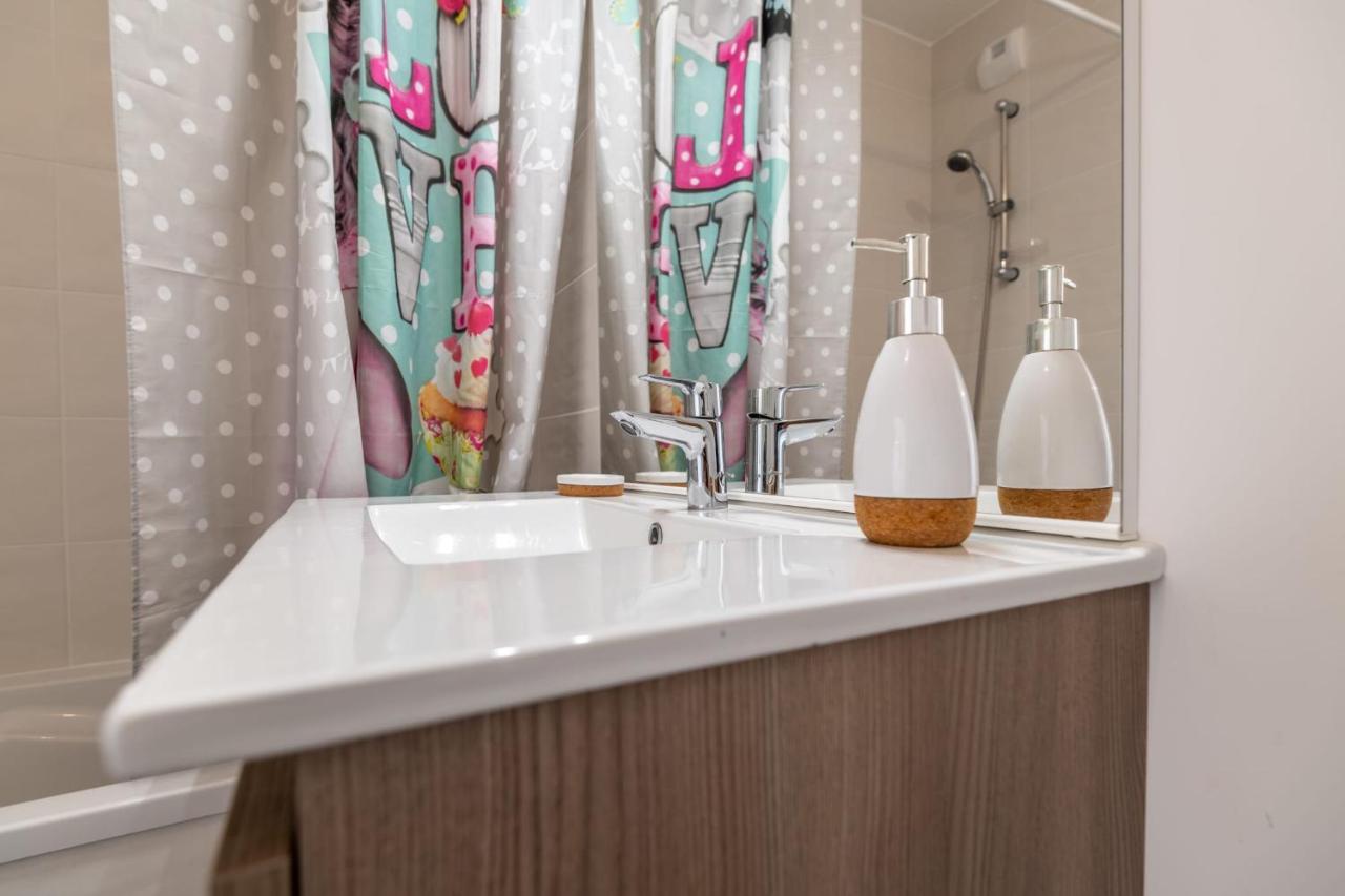 Vire Moulin Furnished Flat Apartment อานซี ภายนอก รูปภาพ